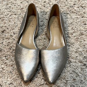 Silver Naturalizer flats